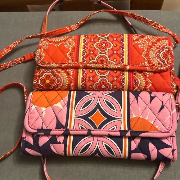 Vera Bradley Handbags - Vera bradley croos body purse wallet like new